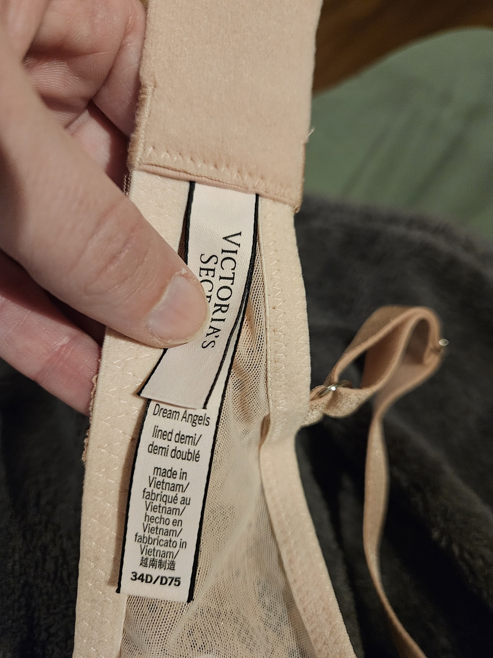 Victoria's Secret Nude / Blush Dream Angels Lined Demi Bra